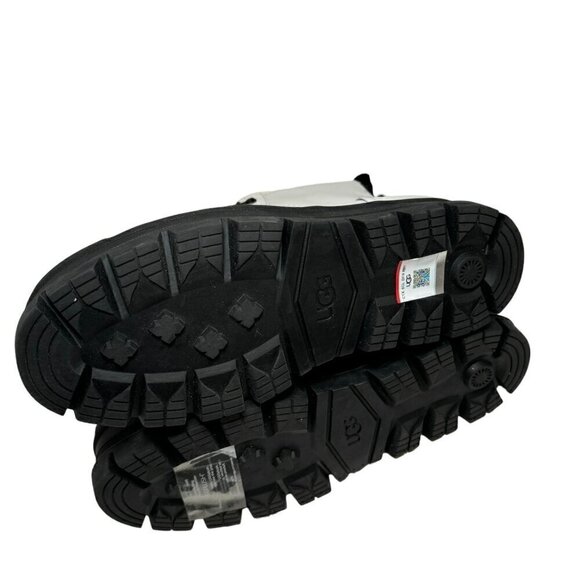 🔥🔥 UGG Sidnee Waterproof White Leather Platform Stacked Boot Size 8 New - Picture 8 of 8